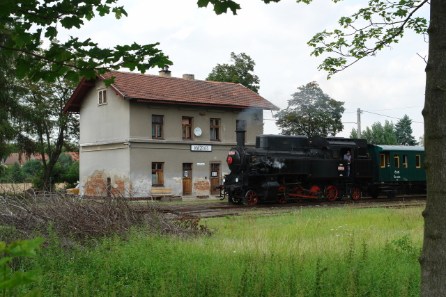 Kněževes - Kolešovka, zastávka Kněževes