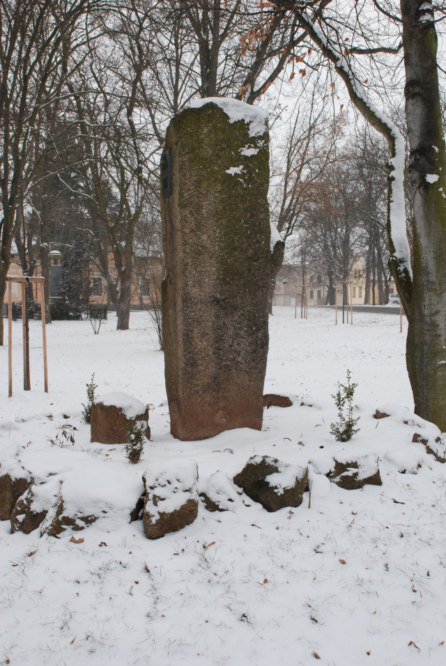 Kněževes - Pomník mistru Janu Husovi