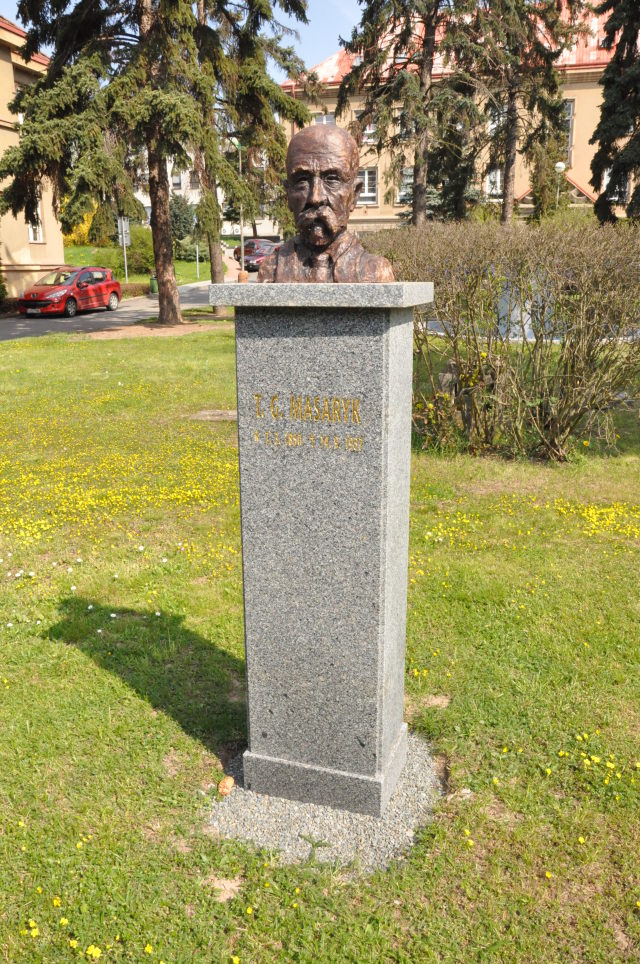 Rakovník - Busta Tomáše Garrigue Masaryka