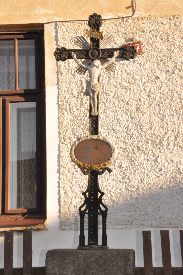Čistá - Kříž u rozcestí na Křekovice