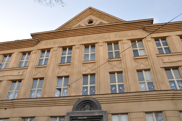 Čistá - Škola s pamětní deskou Augustinu Nachtigalovi