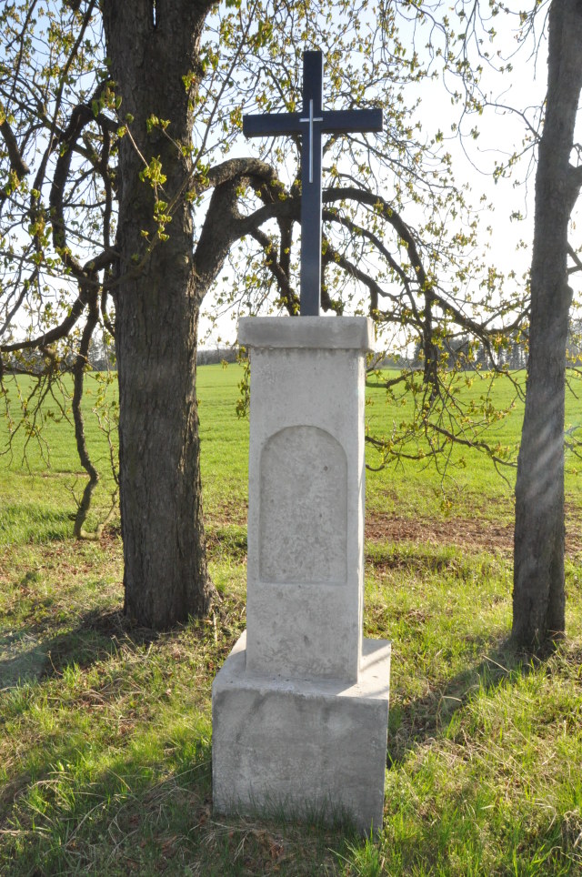 Slabce, Kostelík - Kříž na Modřejovice