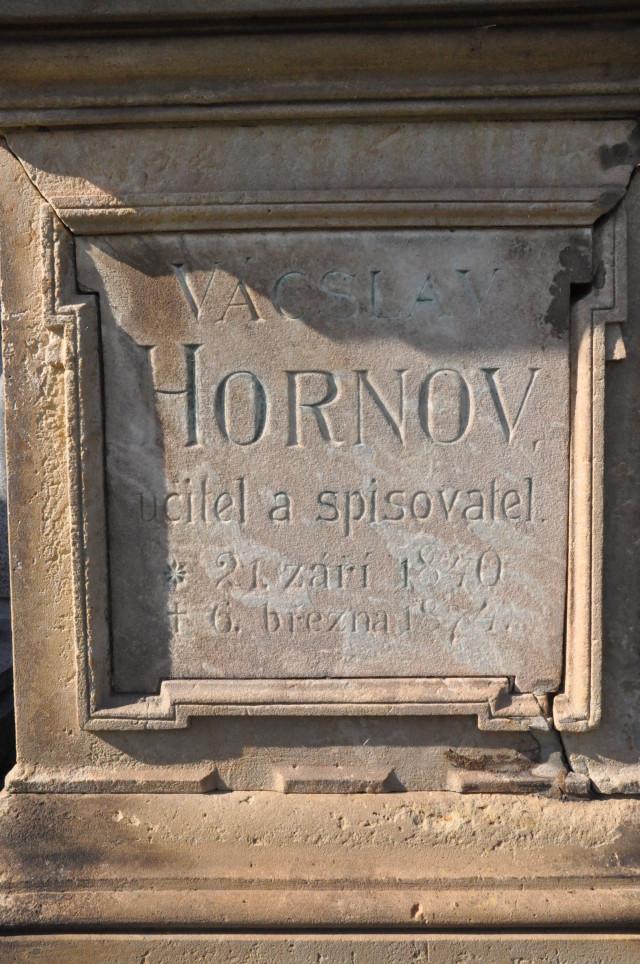 Kněževes - Hrob Václava Hornofa