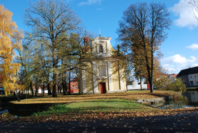 Kněževes - Kostel svatého Jakuba Většího