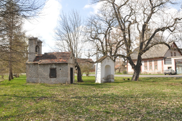 Kolešovice, Zderaz - Zvonice na návsi