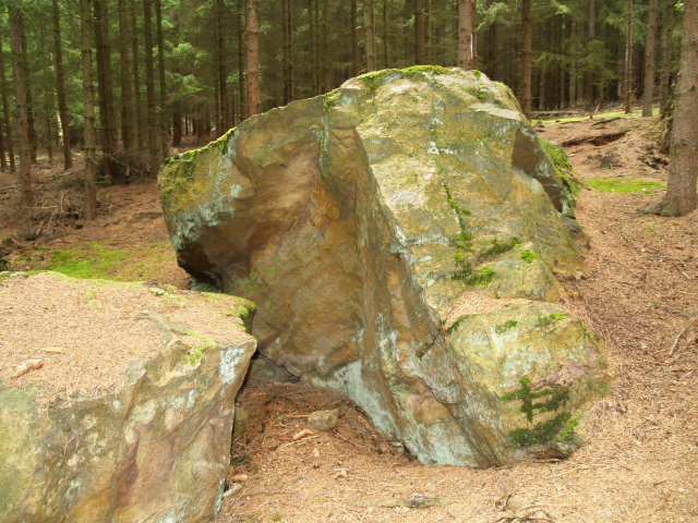 Lužná - Babinského kámen - ©Babinského kámen u Krušovic