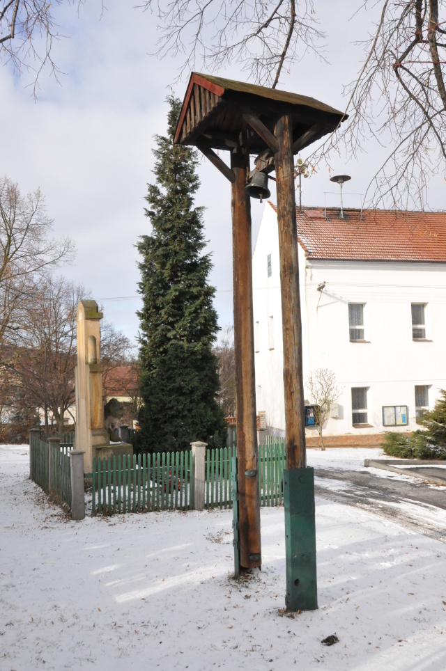 Lubná - Zvonička u kostela