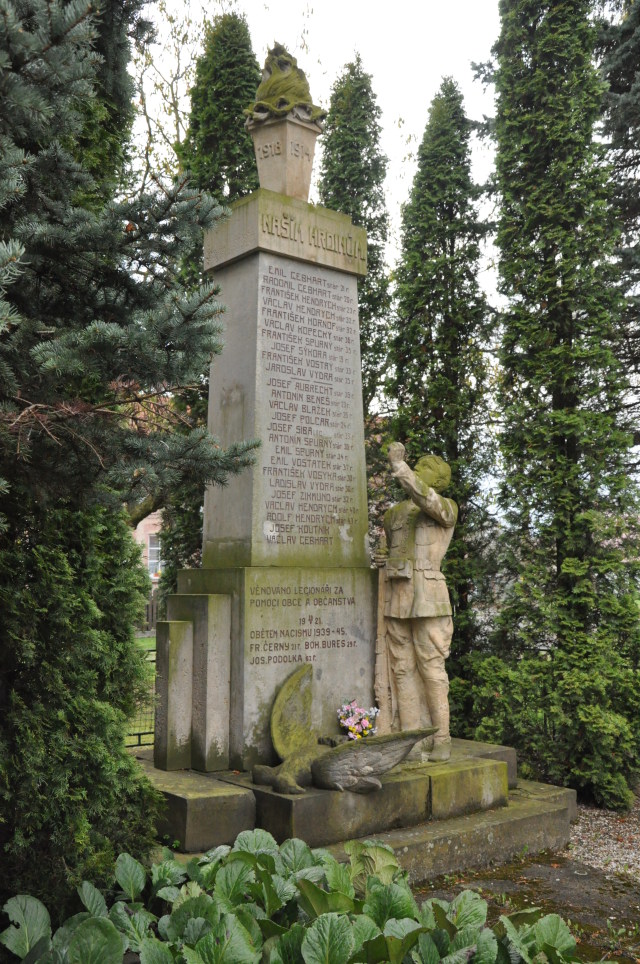Pavlíkov - Pomník padlým