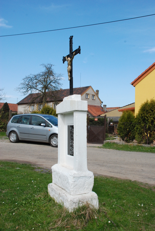 Řevničov - Kříž před hřbitovem
