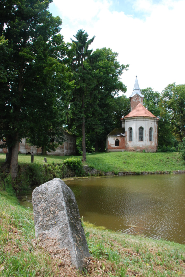 Hořovičky, Vrbice - Kostel Povýšení svatého Kříže