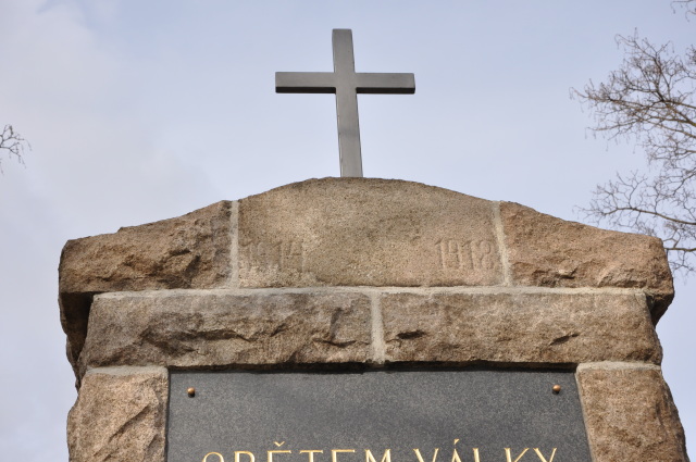 Čistá, Kůzová - Pomník obětem války