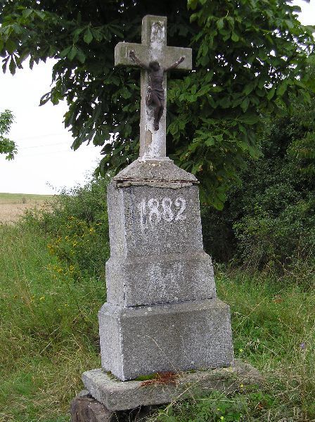 Hřebečníky, Újezdec - Kříž za obcí na Šlovice