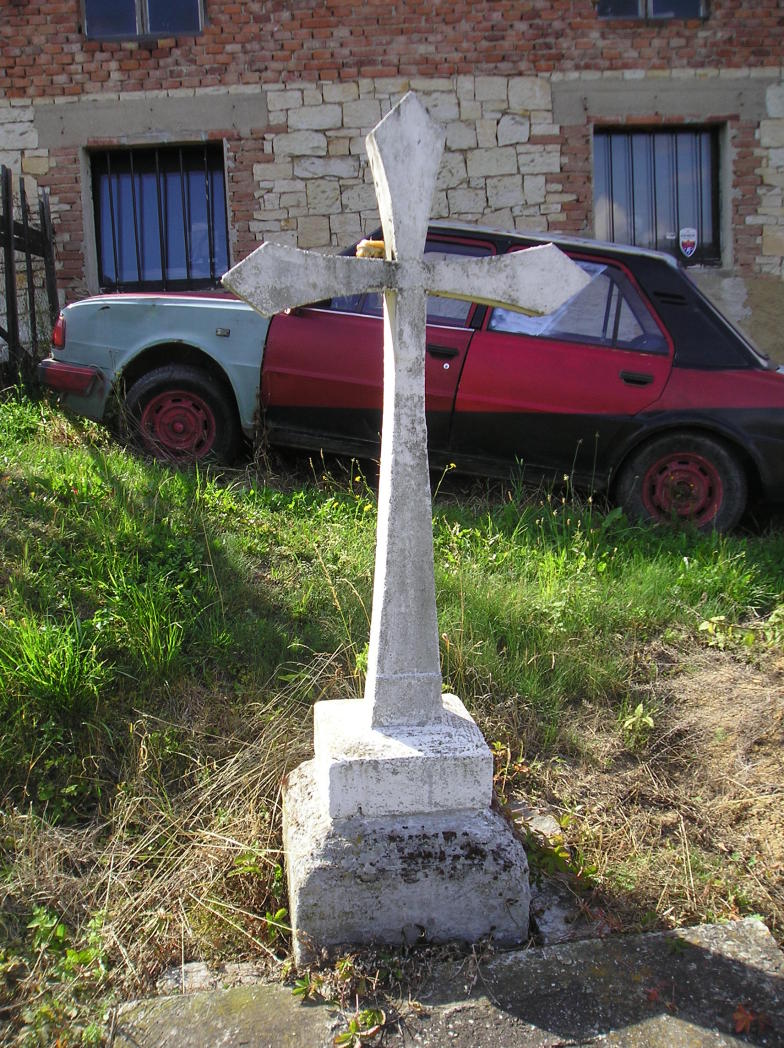Bdín - Kříž na východním okraji obce
