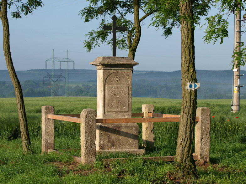 Děkov, Nová Ves - Kříž na Karlovarku - ©Vladimír Kozák