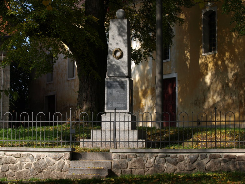 Děkov - Pomník obětem I. světové války - ©Vladimír Kozák