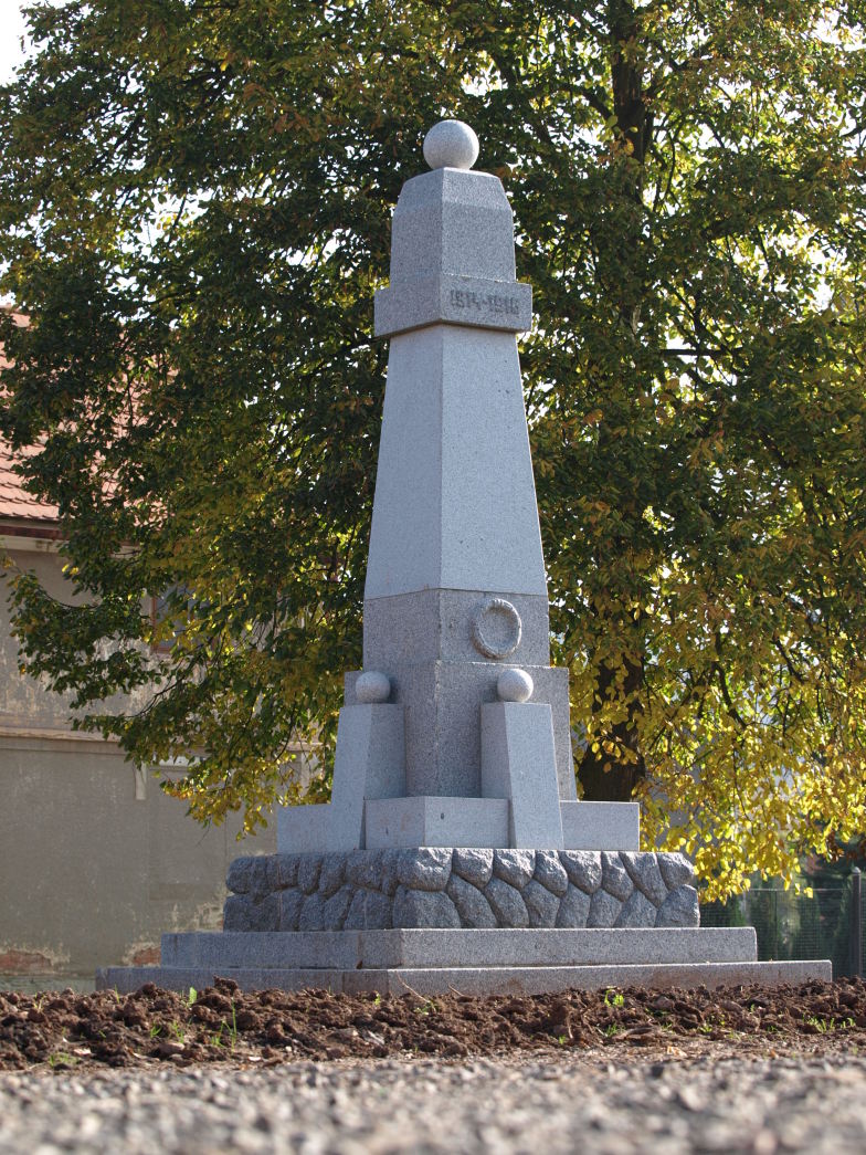 Děkov, Vlkov - Pomník obětem I. světové války - ©Vladimír Kozák