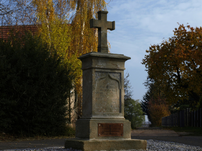 Děkov, Nová Ves - Kříž v obci - ©Vladimír Kozák