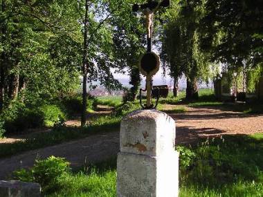 Petrovice - Kříž u hřbitova