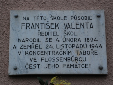 Mšec - Pamětní deska Františku Valentovi