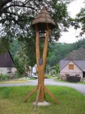 Račice - Dřevěná zvonička na návsi