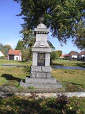 Velká Chmelištná - Pomník obětem válek