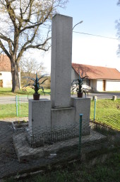 Slabce, Modřejovice - Pomník padlým