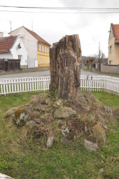 Mutějovice - Husův pomník